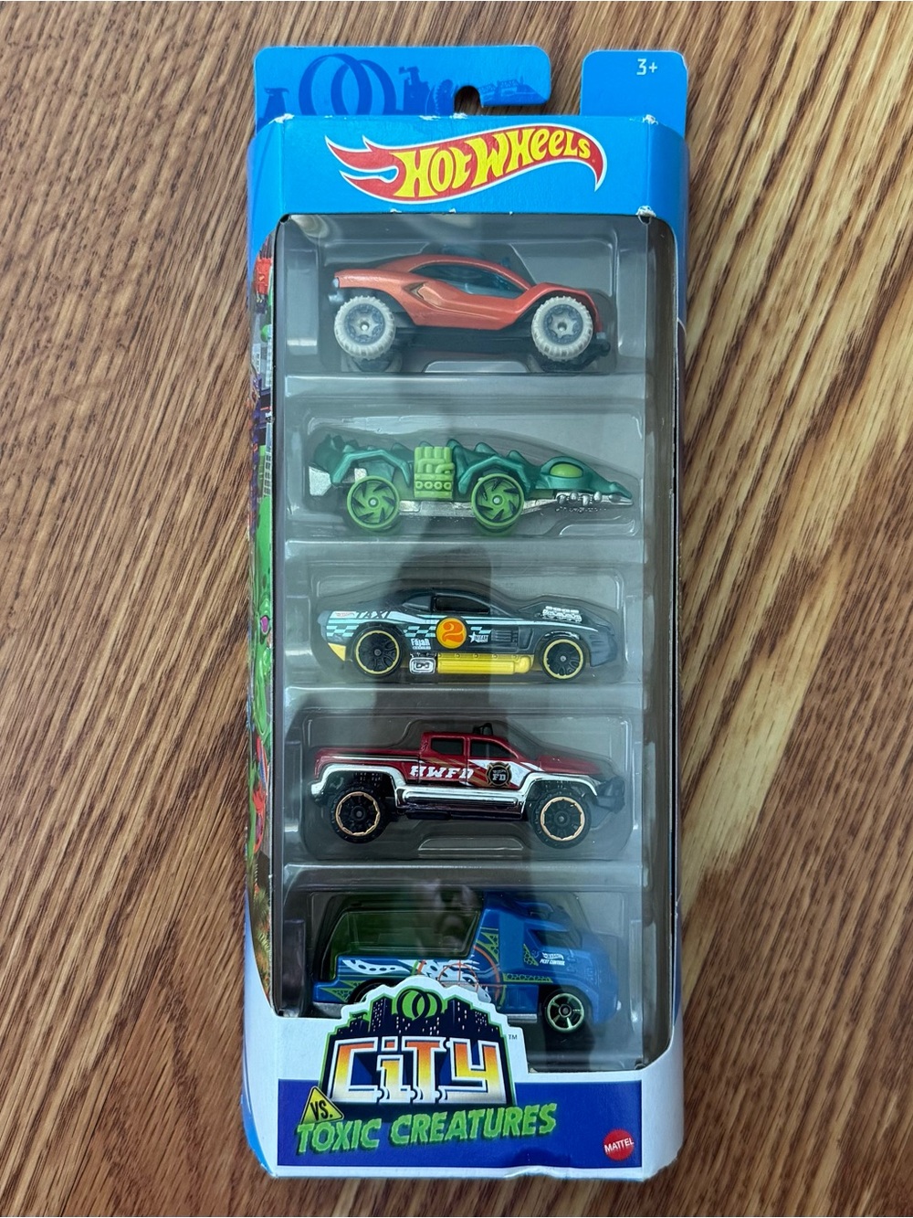 Hot Wheels City vs. Toxic Creatures 5-Pack Die-Cast Cars 1:64 scale